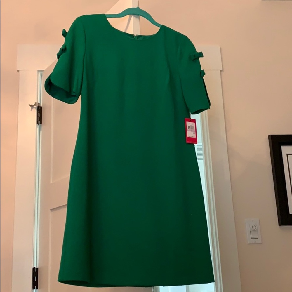 Size 6: Green Vince Camuto Dress